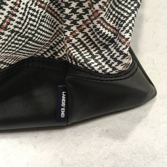 NWOT Lands End Canvas Weekender Duffle Bag Black White Pink Plaid Travel Luggage - Picture 4 of 16